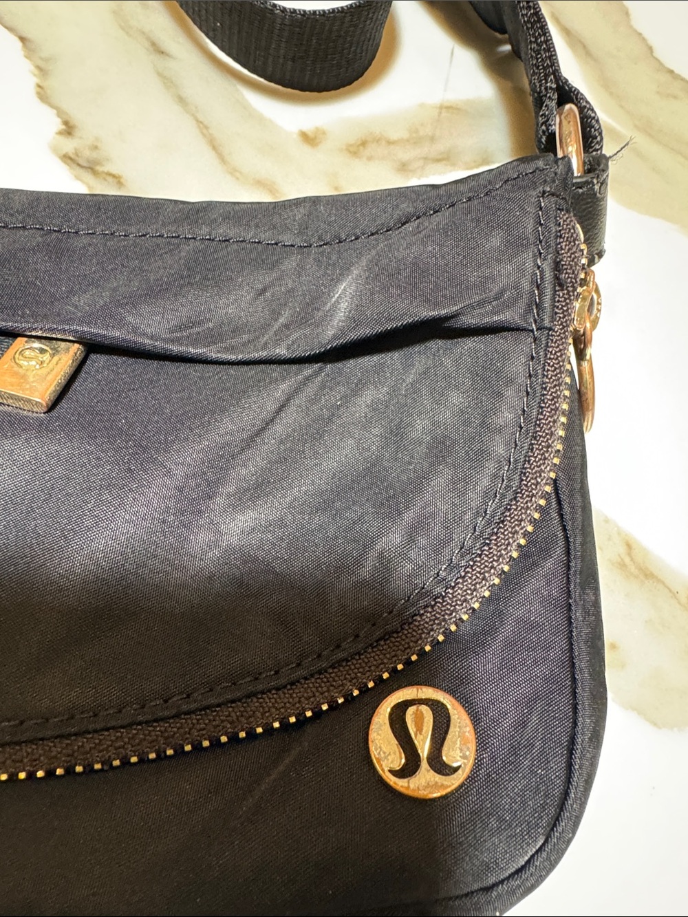 lululemon athletica 🍋🍋Black Crossbody Festival Purse size small - Picture 3 of 12